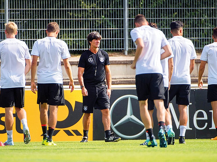 1.2083039-2746914053