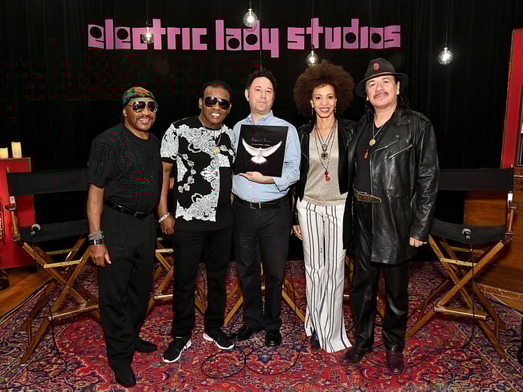 1.2069389-3848223492