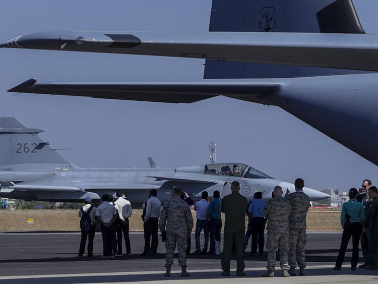 1.2083615-1989775362