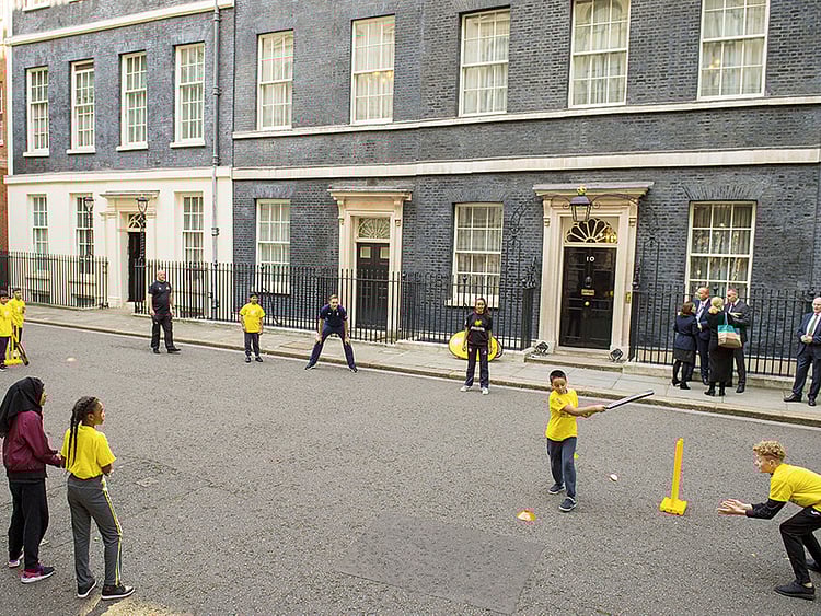 1.2089644-2408417318