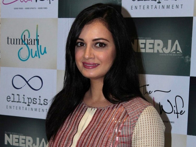 1.2090838-2563257133