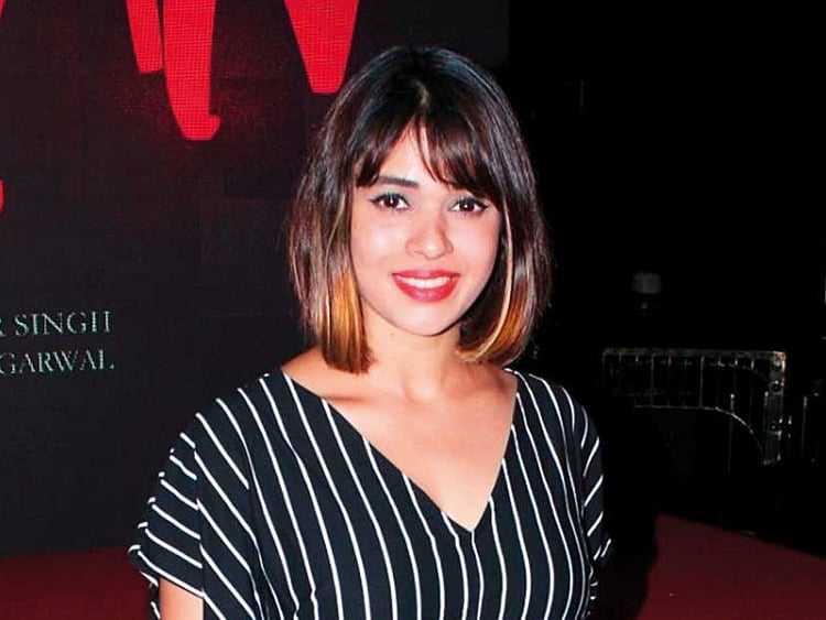 1.2093987-3999357355