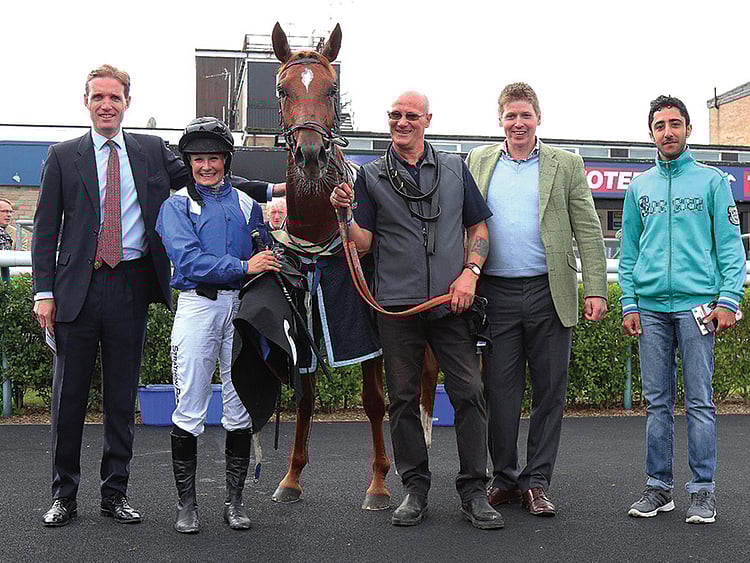 1.2095116-2573984068