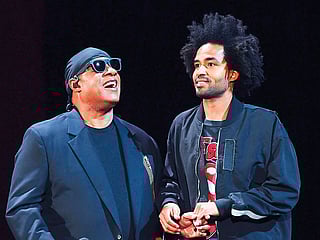 Global Citizen Festival: Stevie Wonder kneels in protest