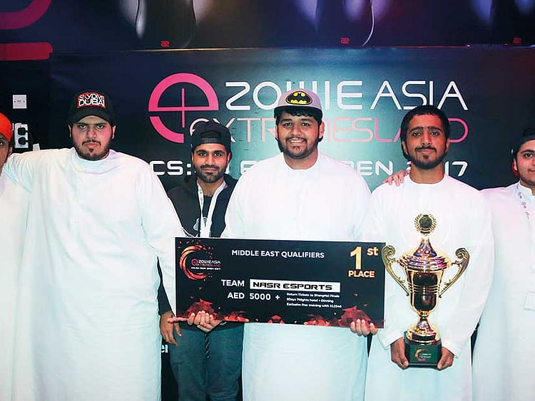 1.2096415-2211242408