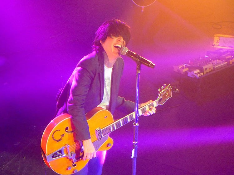 1.2096983-1829286165