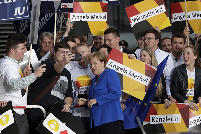 1.2085657-2395065688