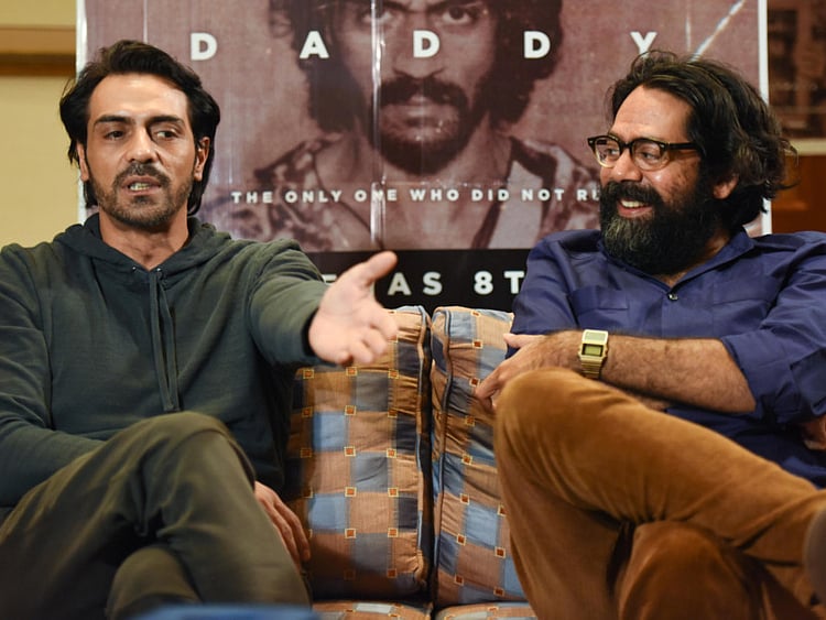 1.2085257-3119121513