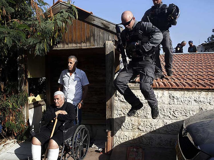 1.2085362-3280491875