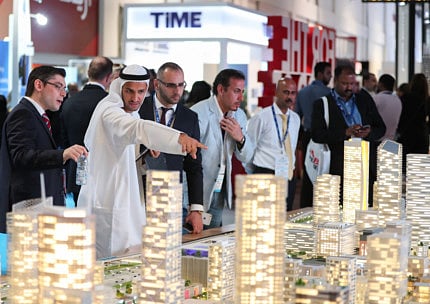 1.2085616-3106752895