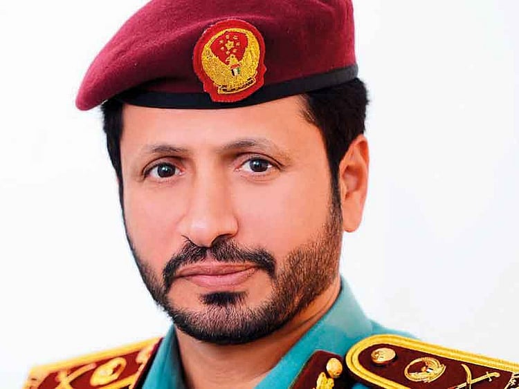 1.2155572-2038251756