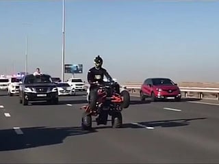 Dubai Police just broke a record: 60km on rear wheels of dune buggy