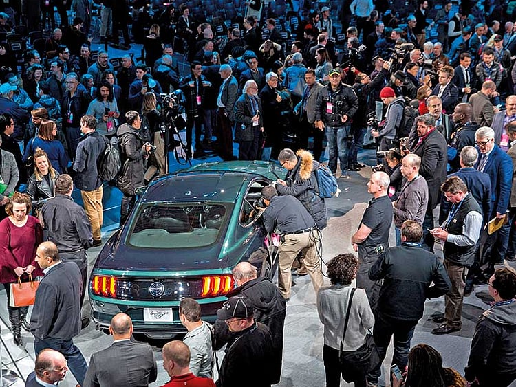 1.2157193-2904681259