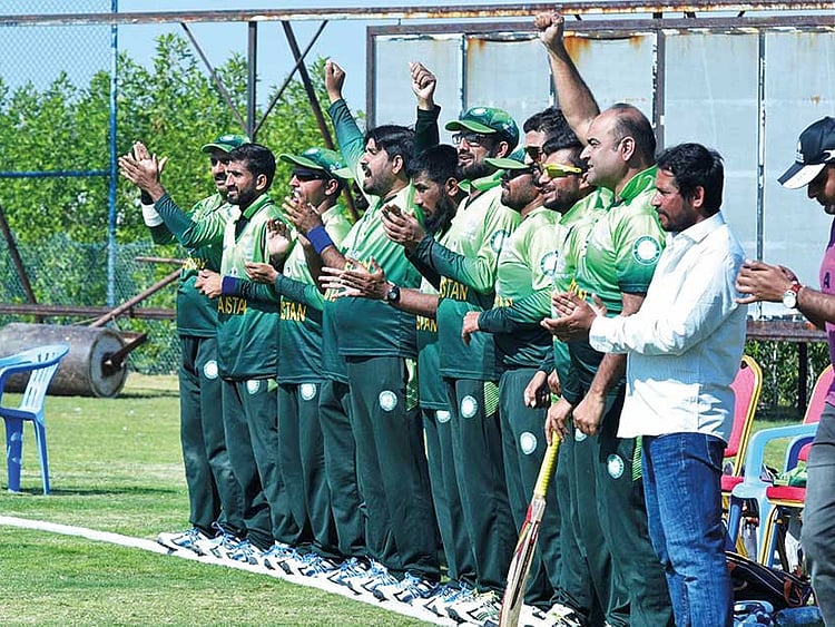 1.2157516-1910958700