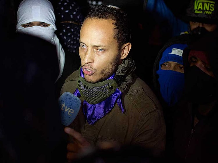 1.2157801-2538696688