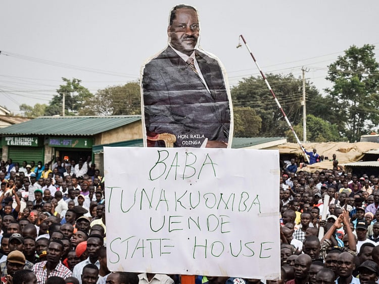 1.2158083-3923443297