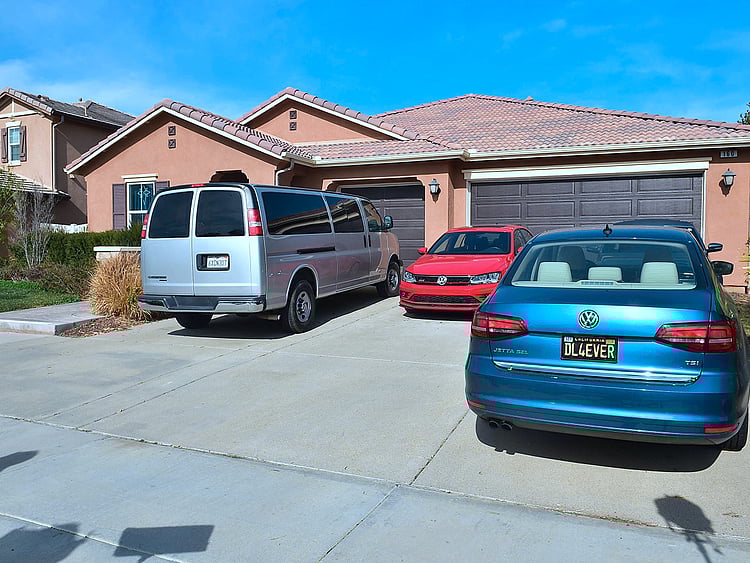 1.2158301-4267230578