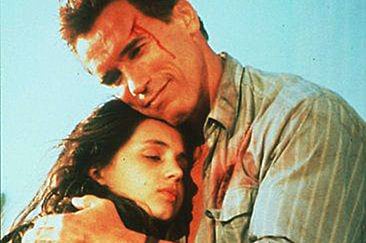 Arnold Schwarzenegger praises Eliza Dushku