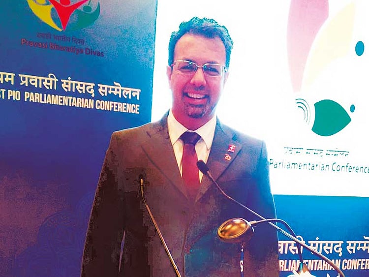 1.2159196-3295452024