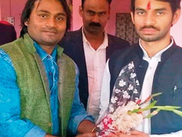 1.2160183-1945028176