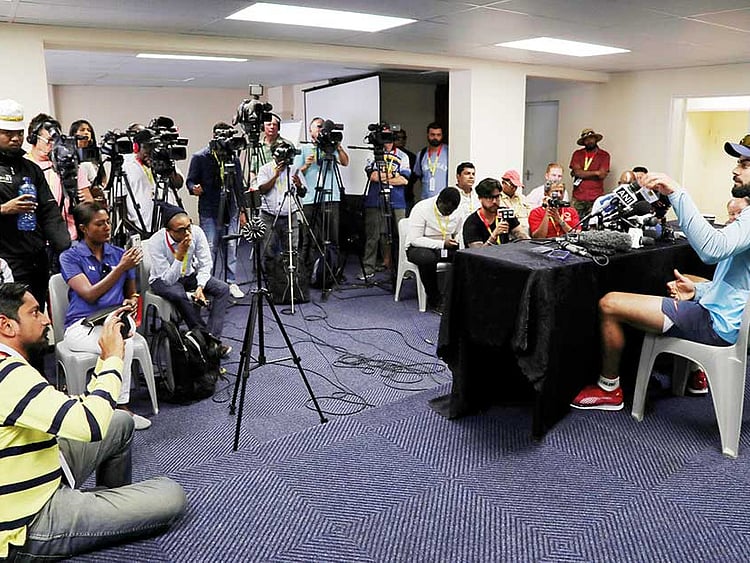 1.2161579-1095021827