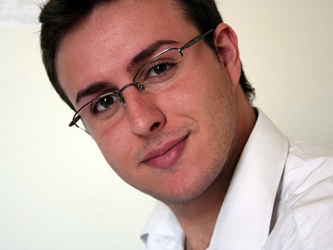 Despite soaring audiences, trust is still an issue with online