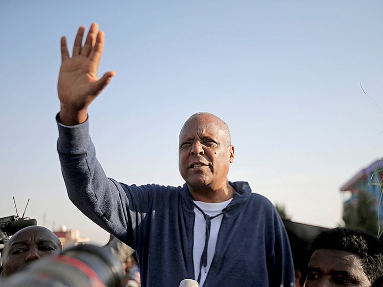 1.2162217-2069636377