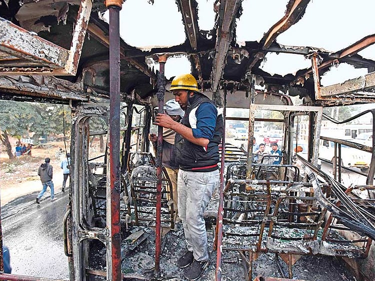 1.2162490-1217409549