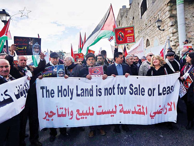 1.2152825-3671455509