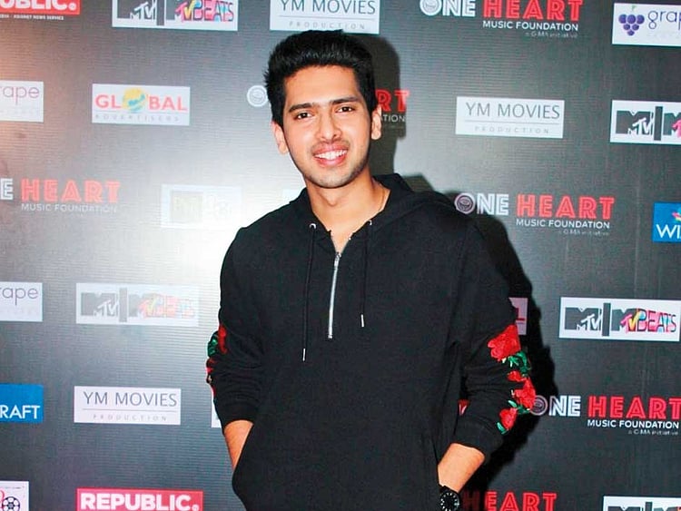 1.2153507-2471966236