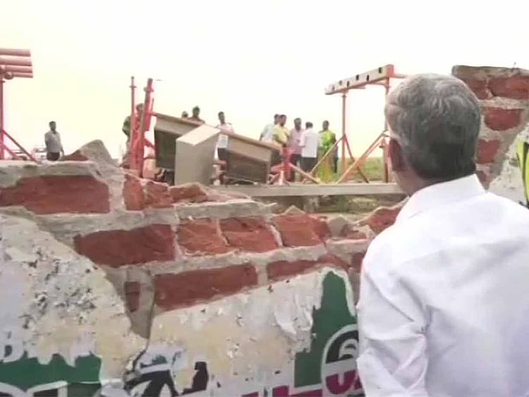 1.2288999-1901301136