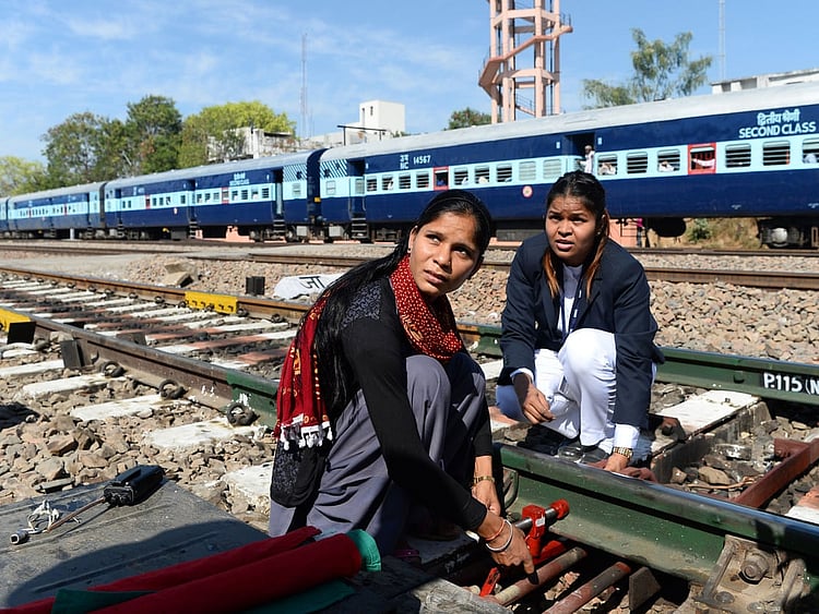 1.2289948-2704382460