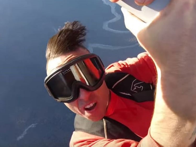 1.2293077-4142077372