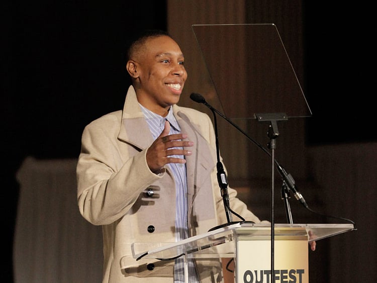 1.2296081-1052624063