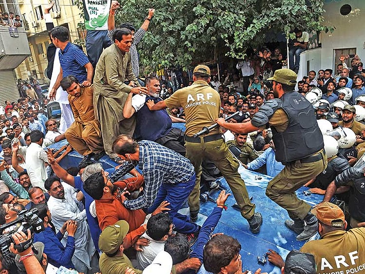 1.2286860-4040701382