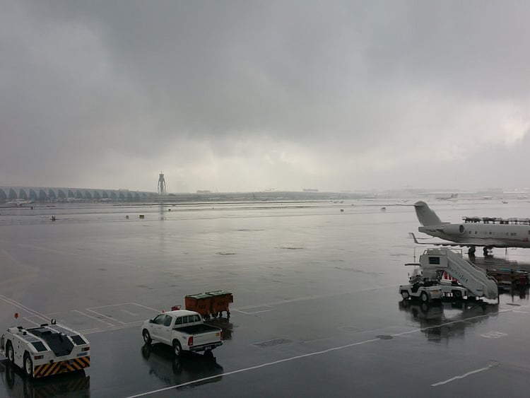 NAT RAIN FOG _AIRPORT