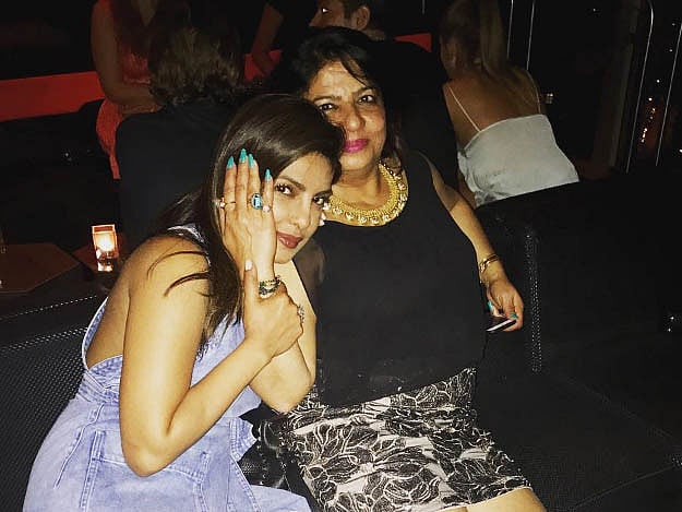 tab Priyanka with her mother Madhu