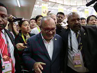 APEC leaders divided after US, China spat