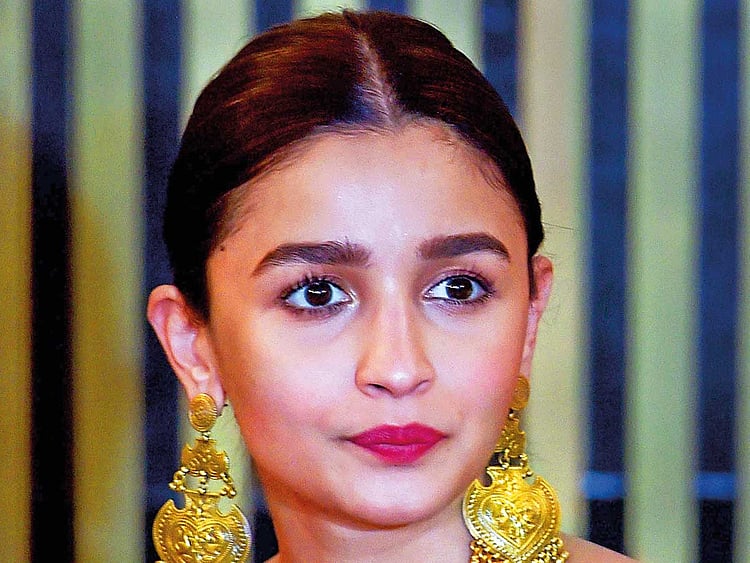 181119 Alia Bhatt1