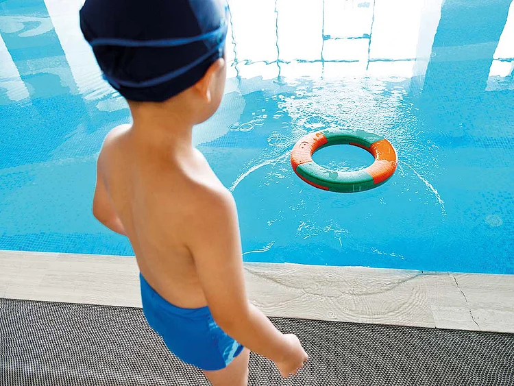 181120 pooll toddler 1