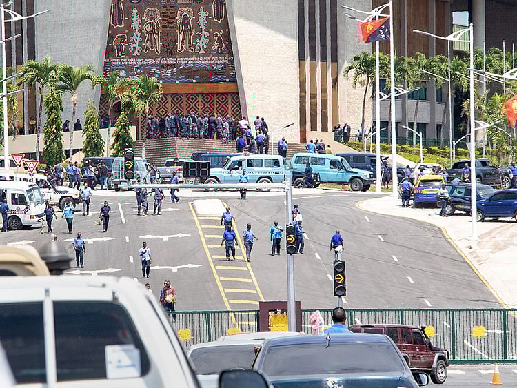 181121 Papua New Guinea police