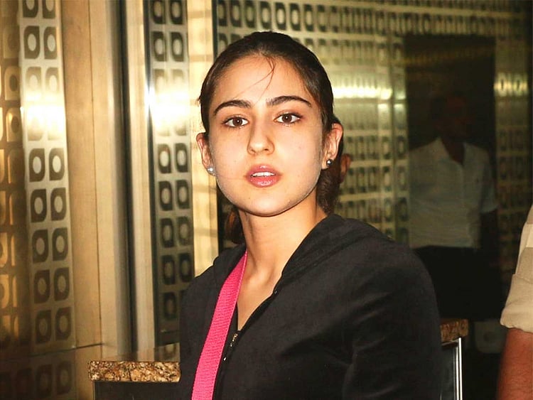 181121 Sara Ali Khan 2