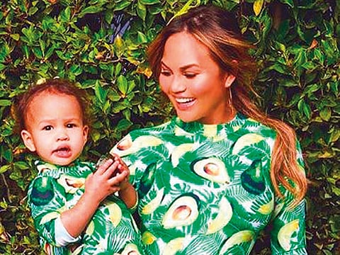 Luna and mum Chrissy Teigen proclaim their love for avocados together.