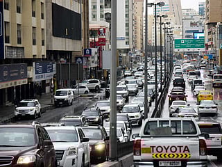 Rain causes havoc on UAE roads, traffic accidents 