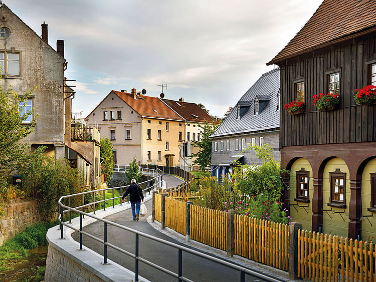 GERMANY_DIVIDE_2-(1)-(Read-Only)