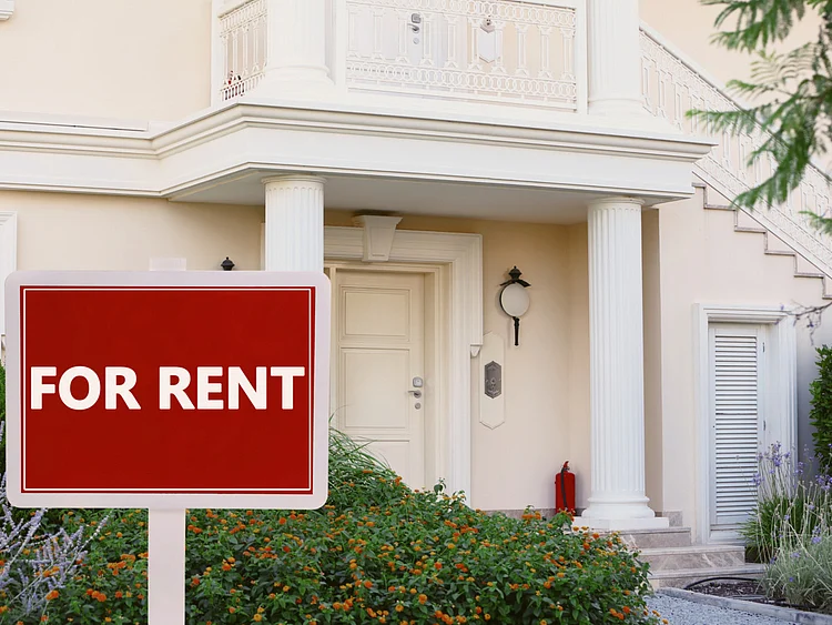 PW_181205_LANDLORD_shutterstock_317573225