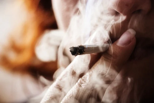 RDS SMOKING 1