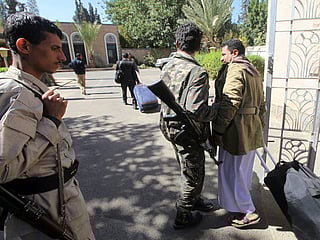 Al Houthis arrive in Sweden ahead of peace talks