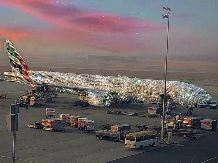 emirates plane
