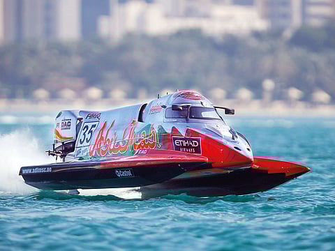 Team Abu Dhabi again deprived Marit Strømøy of the Emirates Racing Team of pole position in a dramatic finale to the BRM Qualifying session for the Grand Prix of Abu Dhabi at the Abu Dhabi Breakwater on Friday afternoon.